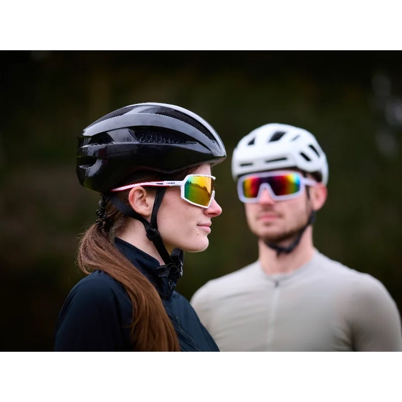 APSAUGAUGINIAI AKINIAI MUSCIDA